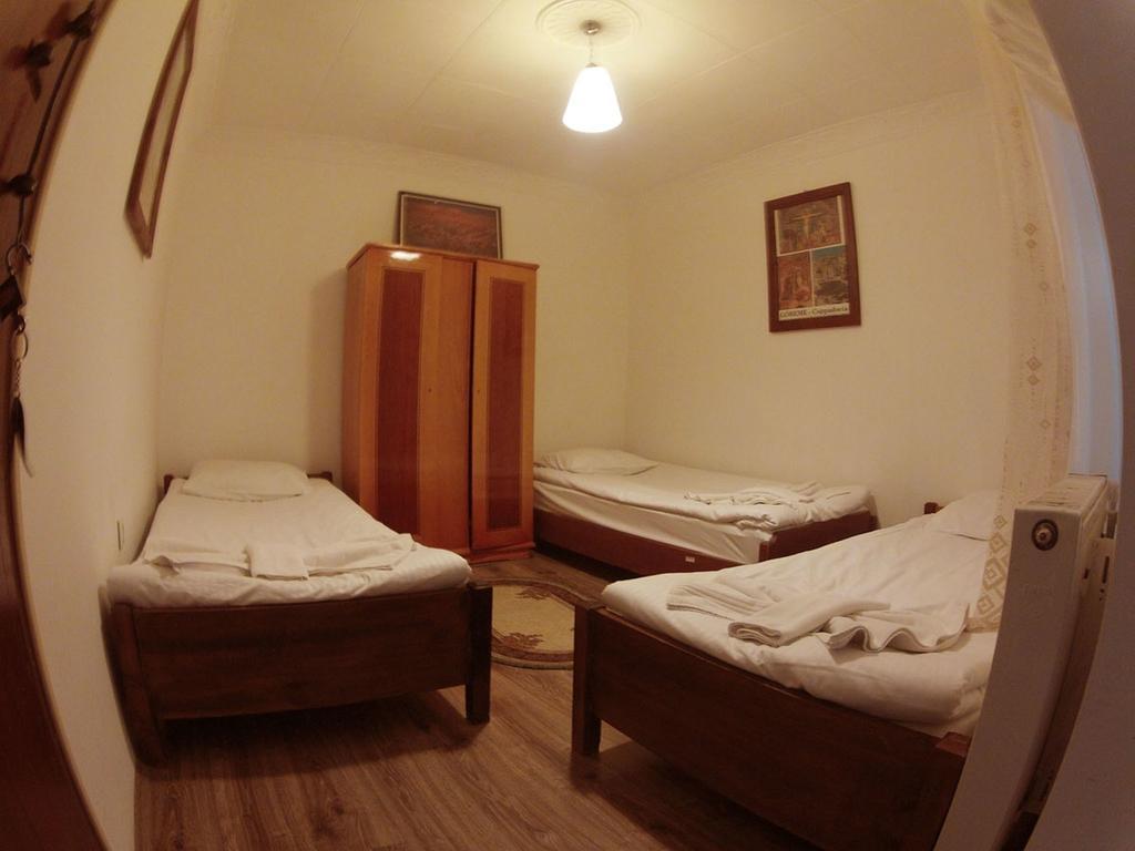 Bed and Breakfast Happydocia Göreme Esterno foto