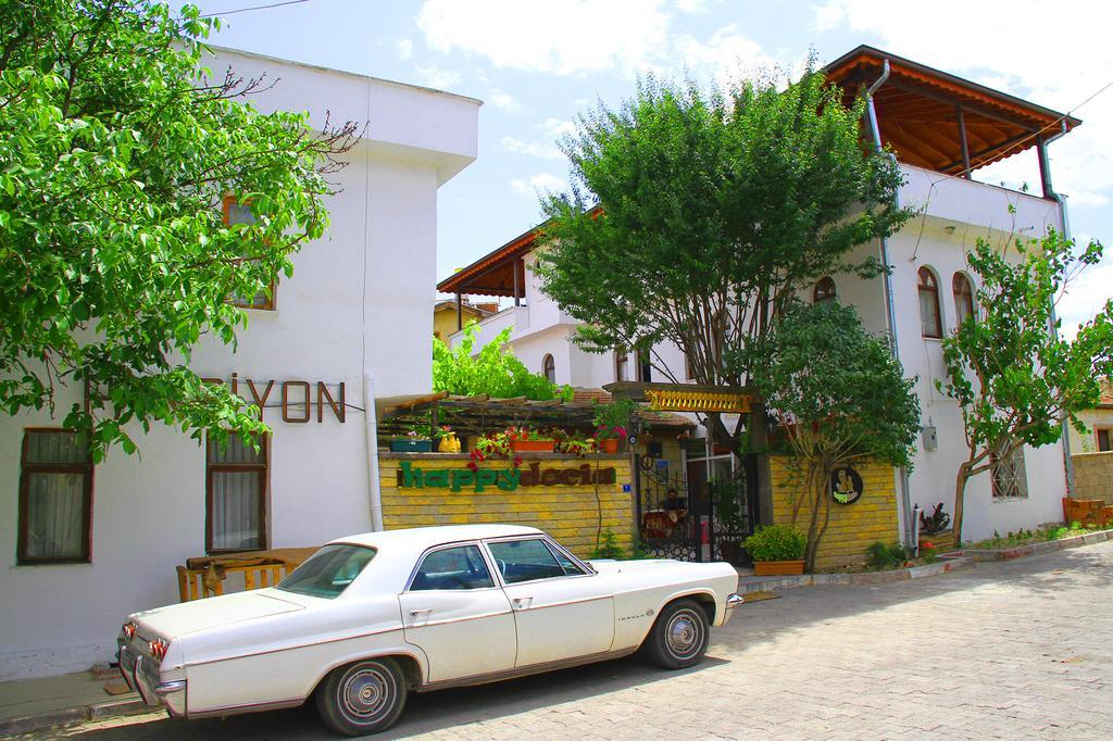 Bed and Breakfast Happydocia Göreme Esterno foto