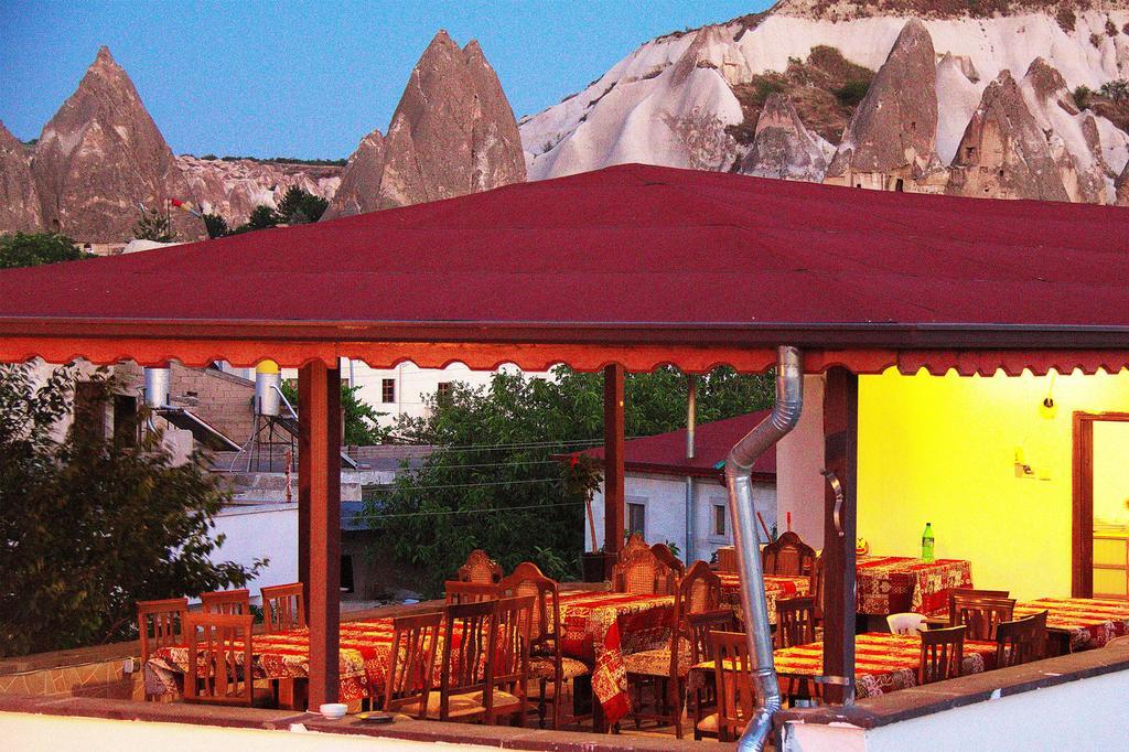 Bed and Breakfast Happydocia Göreme Esterno foto